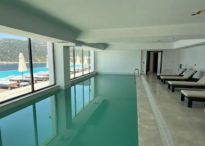 Lures Hotel